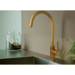 Adora IMPERIA KØKKENARMATUR MESSING^ Køkkenarmaturer