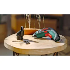 Bosch IXO 7 3,6V SKRUETRÆKKER AKKU MED BATTERI OG LADER^ Bore- & Skruemaskiner