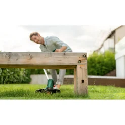 Bosch UNIVERSALGRASSCUT 18V-26 GRÆSTRIMMER 26 CM 18,0 V MED BATTERI OG LADER Clearance