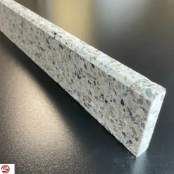 Granit.dk SAN FRANCISCO TERRAZZOSOKKEL 7,5X40^ Terrazzo Fliser