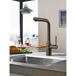 Grohe ESSENCE KØKKENARMATUR MAT SORT^ Køkkenarmaturer