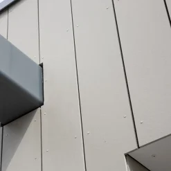James Hardie GLAT HARDIEPLANK 8 X 180 X 3600 MM GRÅBRUN^ Facadebeklædning